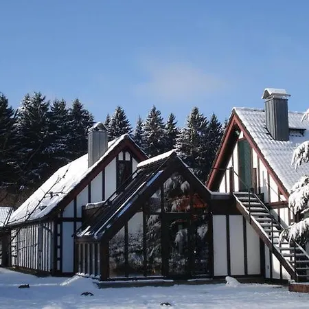 Modern Holiday In Butgenbach Near Forest Сasa de vacaciones Leykaul