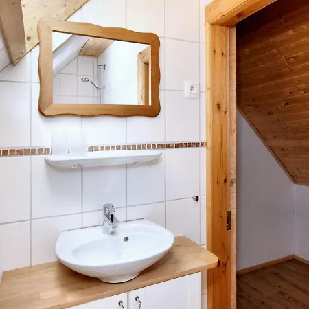 Modern Holiday In Butgenbach Near Forest Vakantiehuis